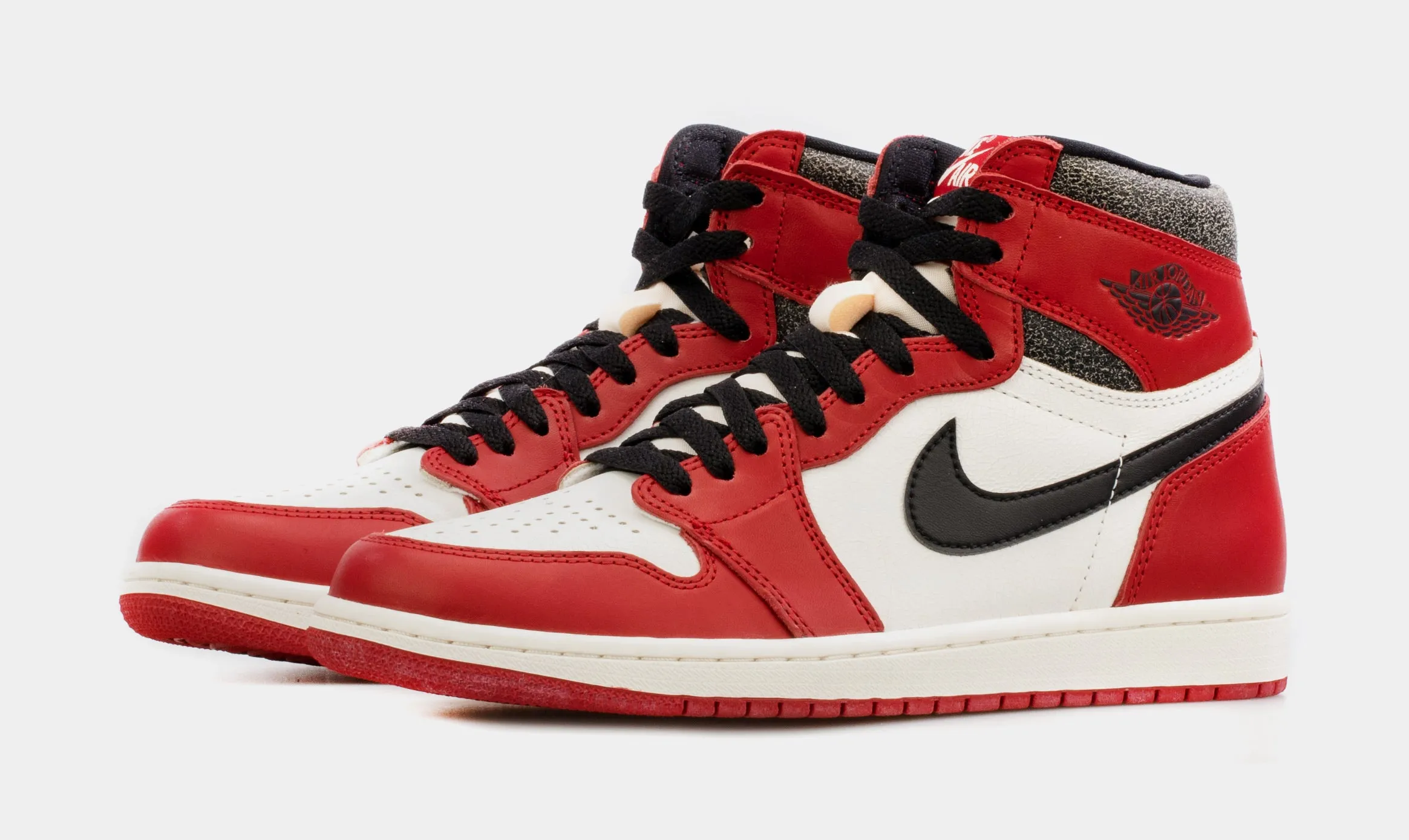 Air Jordan 1 Retro High Chicago Lost & Found Mens Lifestyle Shoes (Black/Red) Limit One Per Customer