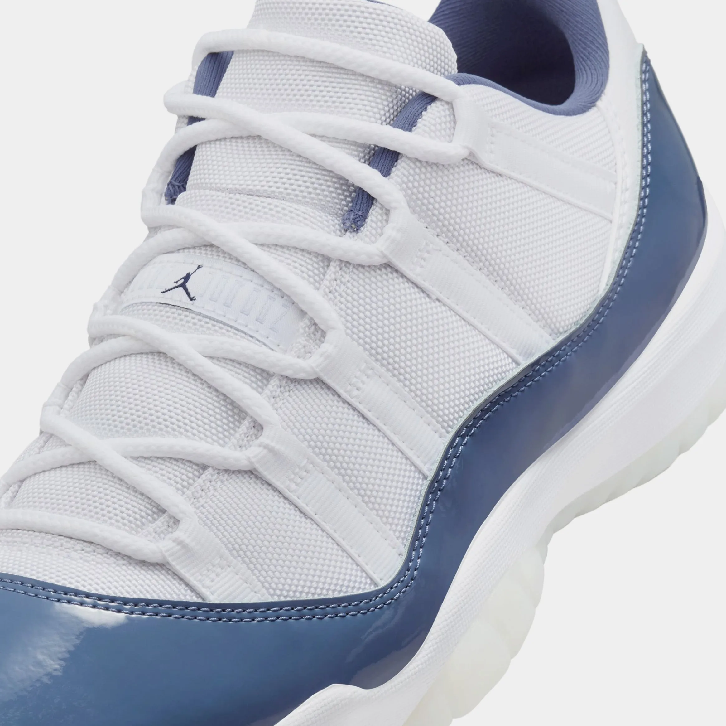 Air Jordan 11 Retro Low Diffused Blue Mens Lifestyle Shoes (Diffused Blue/White/Midnight Navy)